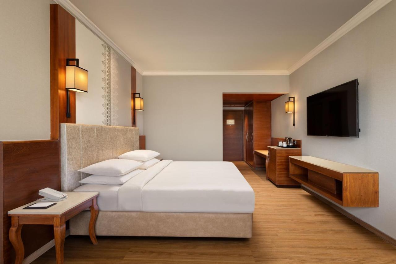 Courtyard By Marriott Tiruchirappalli Exterior photo