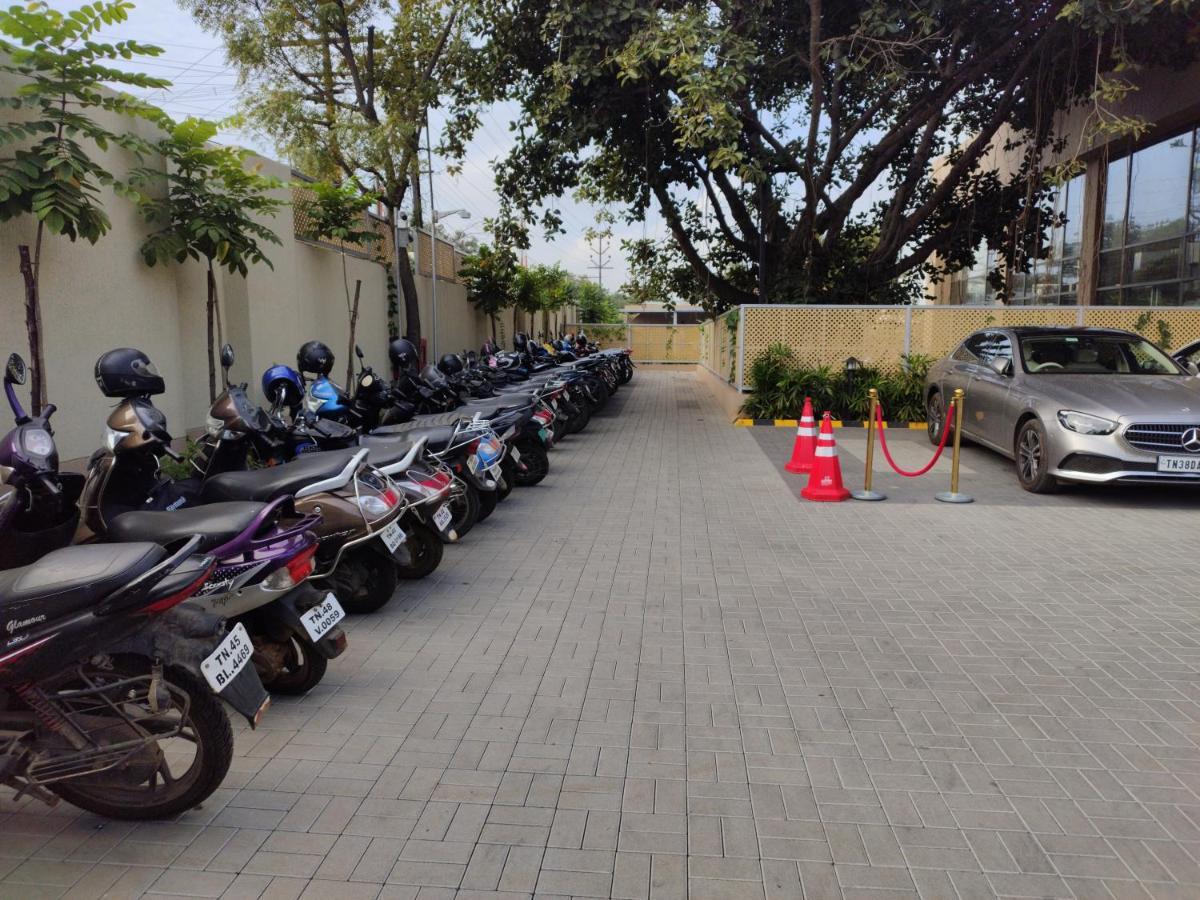 Courtyard By Marriott Tiruchirappalli Exterior photo