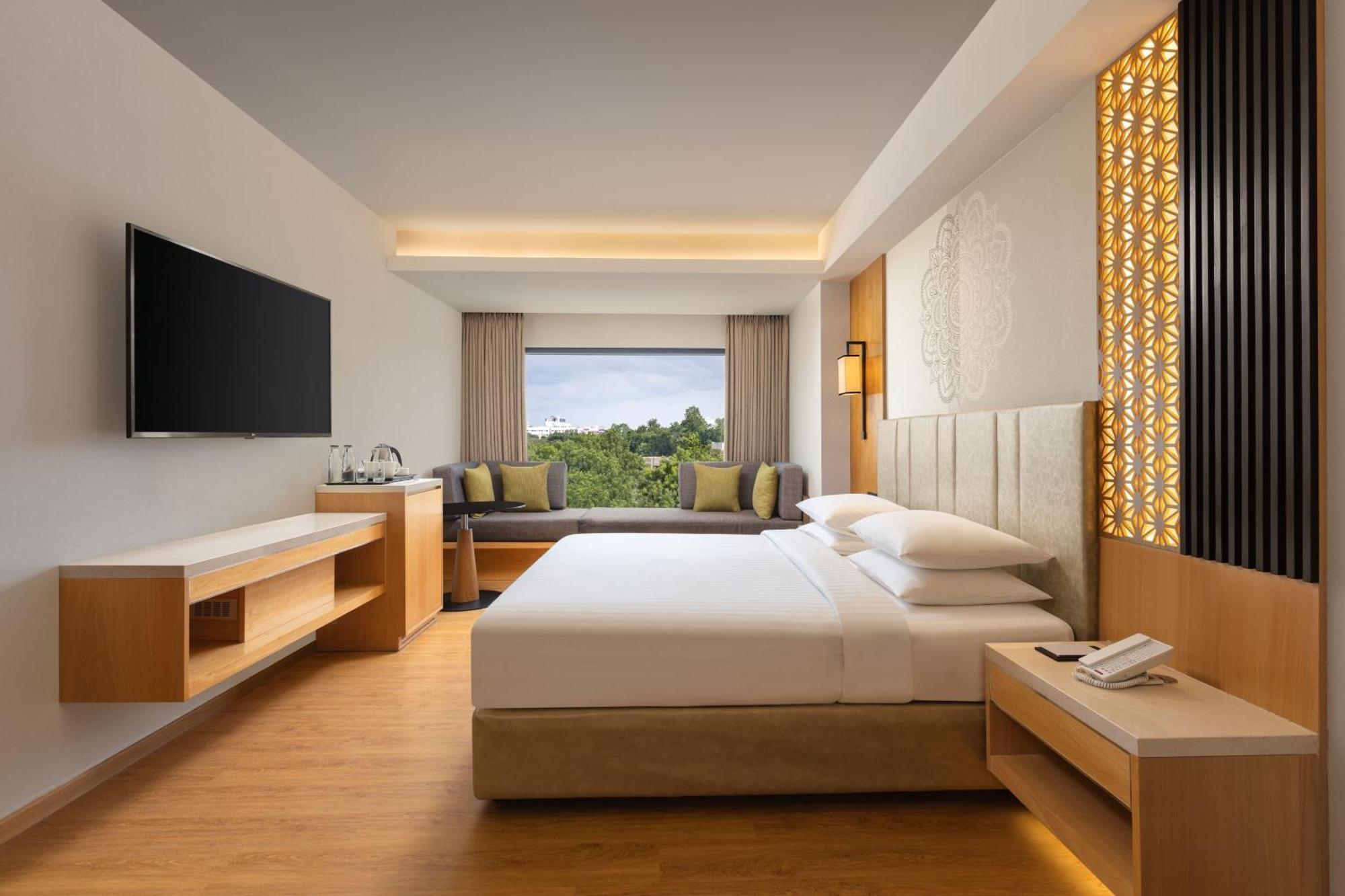 Courtyard By Marriott Tiruchirappalli Exterior photo